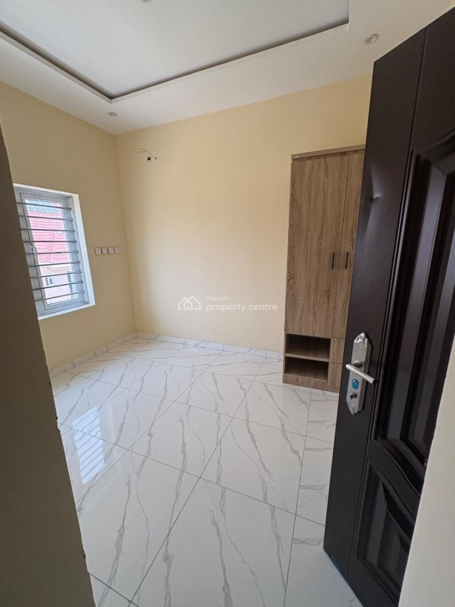Standard 1-bedroom Flat, Von Axis, Lugbe District, Abuja, Mini Flat (room and Parlour) for Rent