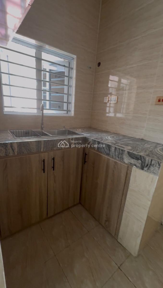 Standard 1-bedroom Flat, Von Axis, Lugbe District, Abuja, Mini Flat (room and Parlour) for Rent