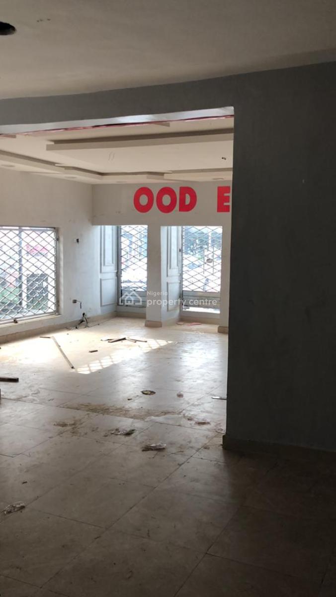 82sqm Shop/office Space Available on a Busy Road, Lekki Phase 1, Lekki, Lagos, Shop for Rent