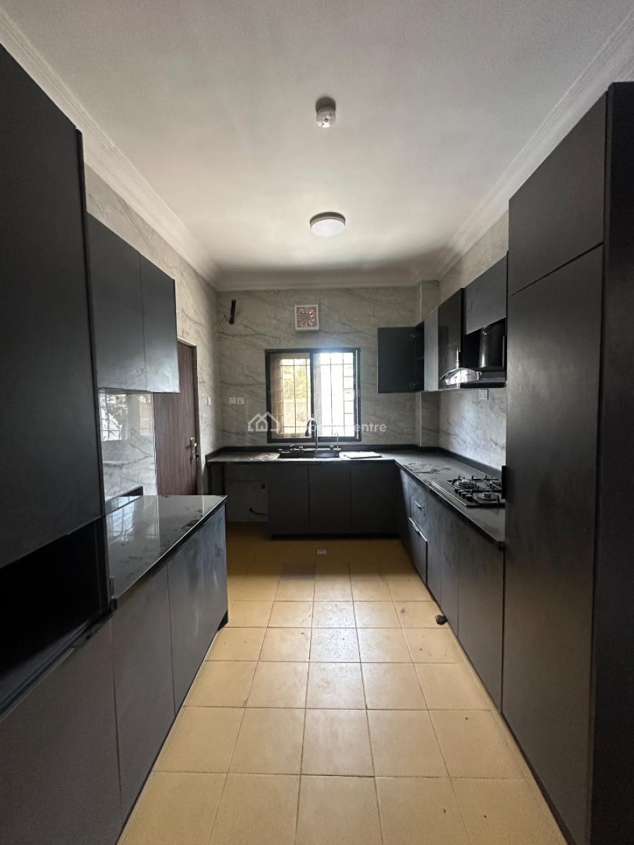 3 Bedroom Apartment, Lekki Phase 1, Lekki, Lagos, Flat / Apartment for Rent