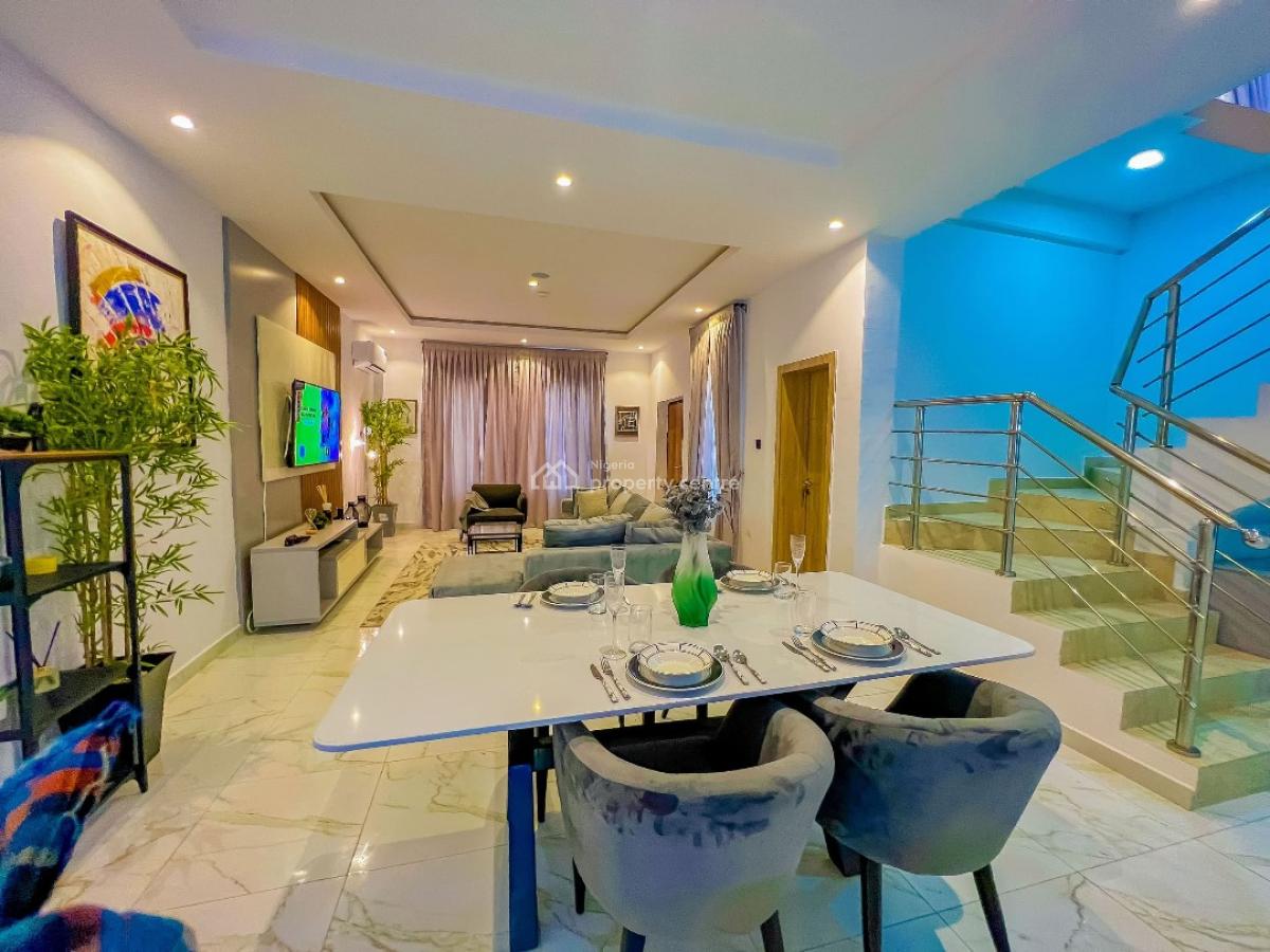 Luxury Terraces with Maids Room in a Smart Estate (30 Units), Alverton Estate 2 / Lekki-epe Expressway, Lekki, Lagos, Block of Flats for Sale