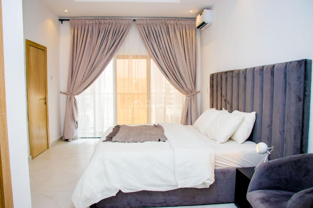 Luxury Terraces with Maids Room in a Smart Estate (30 Units), Alverton Estate 2 / Lekki-epe Expressway, Lekki, Lagos, Block of Flats for Sale