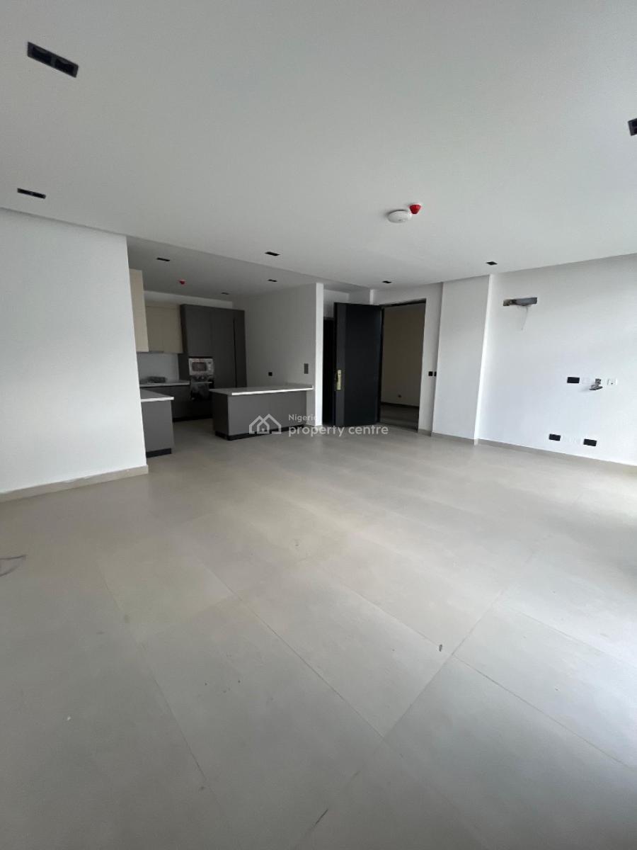 Luxury 2 Bedroom Apartment with Rooftop Swimming Pool, Lekki Phase 1, Lekki, Lagos, Flat / Apartment for Sale