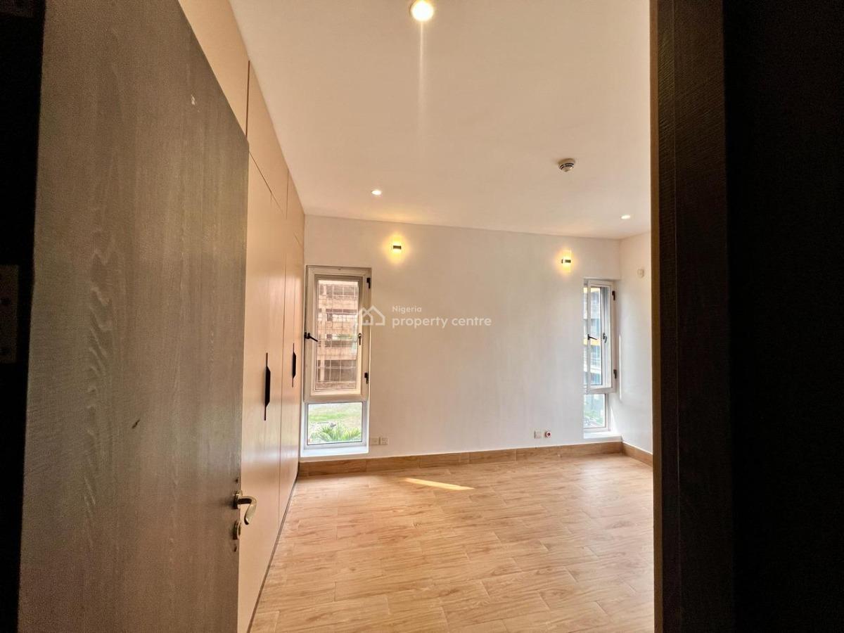 Luxury 3-bedroom Apartment, Lekki Phase 1, Lekki, Lagos, Flat / Apartment for Rent