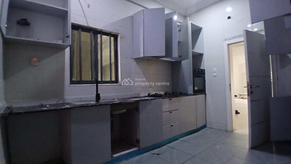 Nicely Renovated 8 Units of 3 Bedroom Apartment, Off Folashade Awe Street, Lekki Phase 1, Lekki, Lagos, Flat / Apartment for Rent