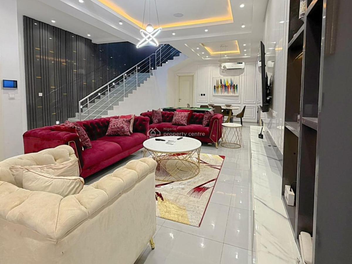 Luxurious 3 Bedroom Apartment, Lekki Phase 1, Lekki, Lagos, Flat / Apartment Short Let