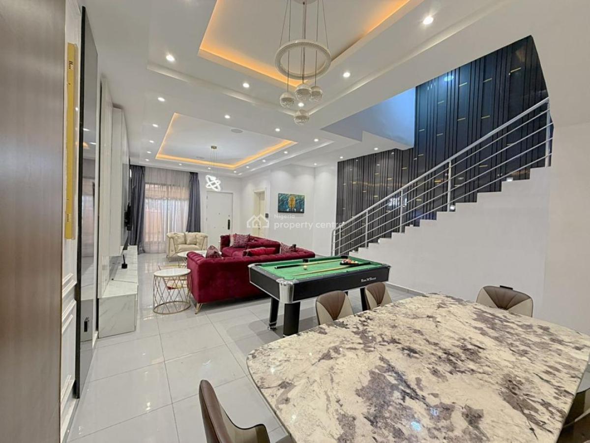 Luxurious 3 Bedroom Apartment, Lekki Phase 1, Lekki, Lagos, Flat / Apartment Short Let