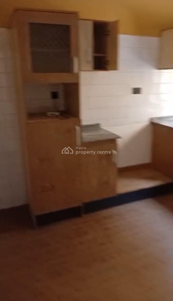 Well Maintained 3 Bedroom Flat, Omole Phase 2, Ikeja, Lagos, Flat / Apartment for Rent