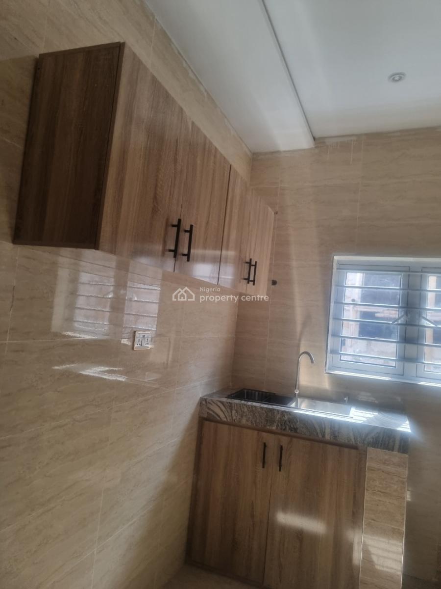 Smart Brand New 3 Bedroom Apartment, Von Road, Lugbe District, Abuja, House for Rent