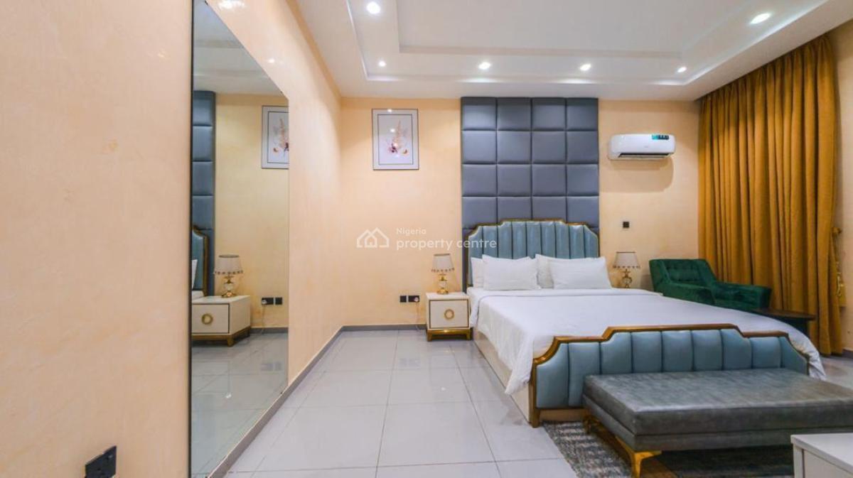 Luxury Waterfront Spacious 3 Bedrooms Apartments, Lekki Phase 1, Lekki, Lagos, Flat / Apartment Short Let