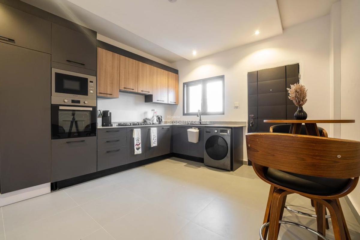 3 Bedroom Fully Detached Apartment with Snooker Board, & Ps5, Lekki Phase 1, Lekki, Lagos, Flat / Apartment Short Let