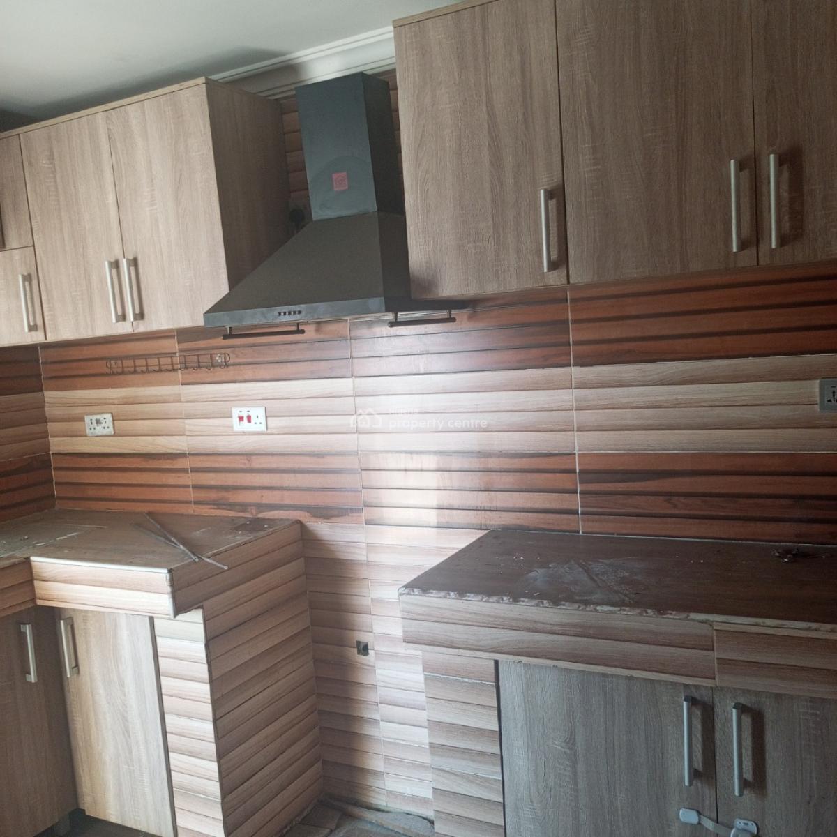 Sharp and Serene 2 Bedroom Apartment, Mobil Road, Ilaje, Ajah, Lagos, Flat / Apartment for Rent