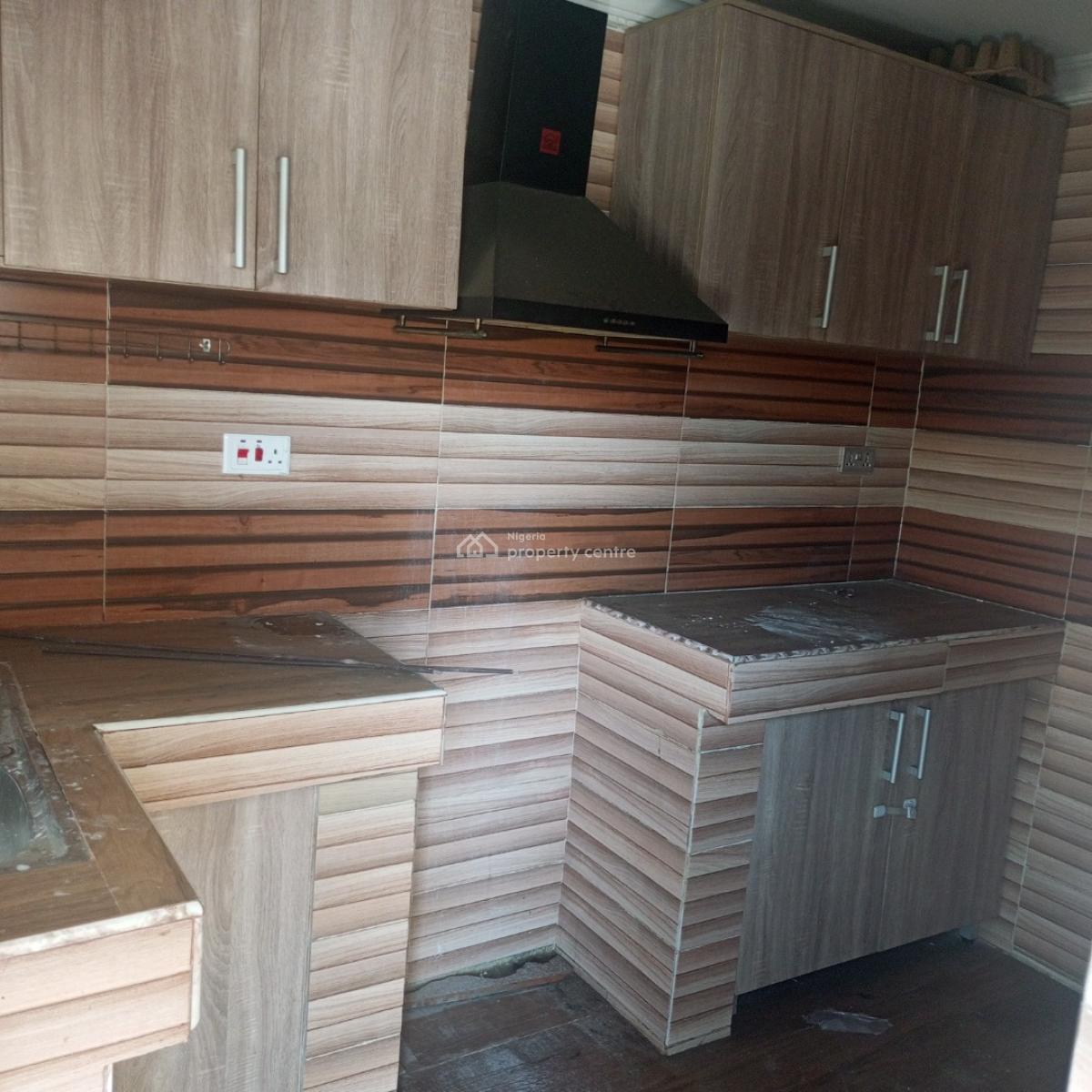 Sharp and Serene 2 Bedroom Apartment, Mobil Road, Ilaje, Ajah, Lagos, Flat / Apartment for Rent