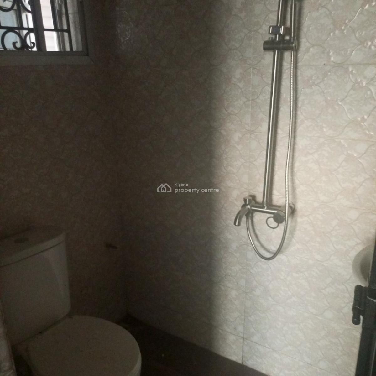 Sharp and Serene 2 Bedroom Apartment, Mobil Road, Ilaje, Ajah, Lagos, Flat / Apartment for Rent