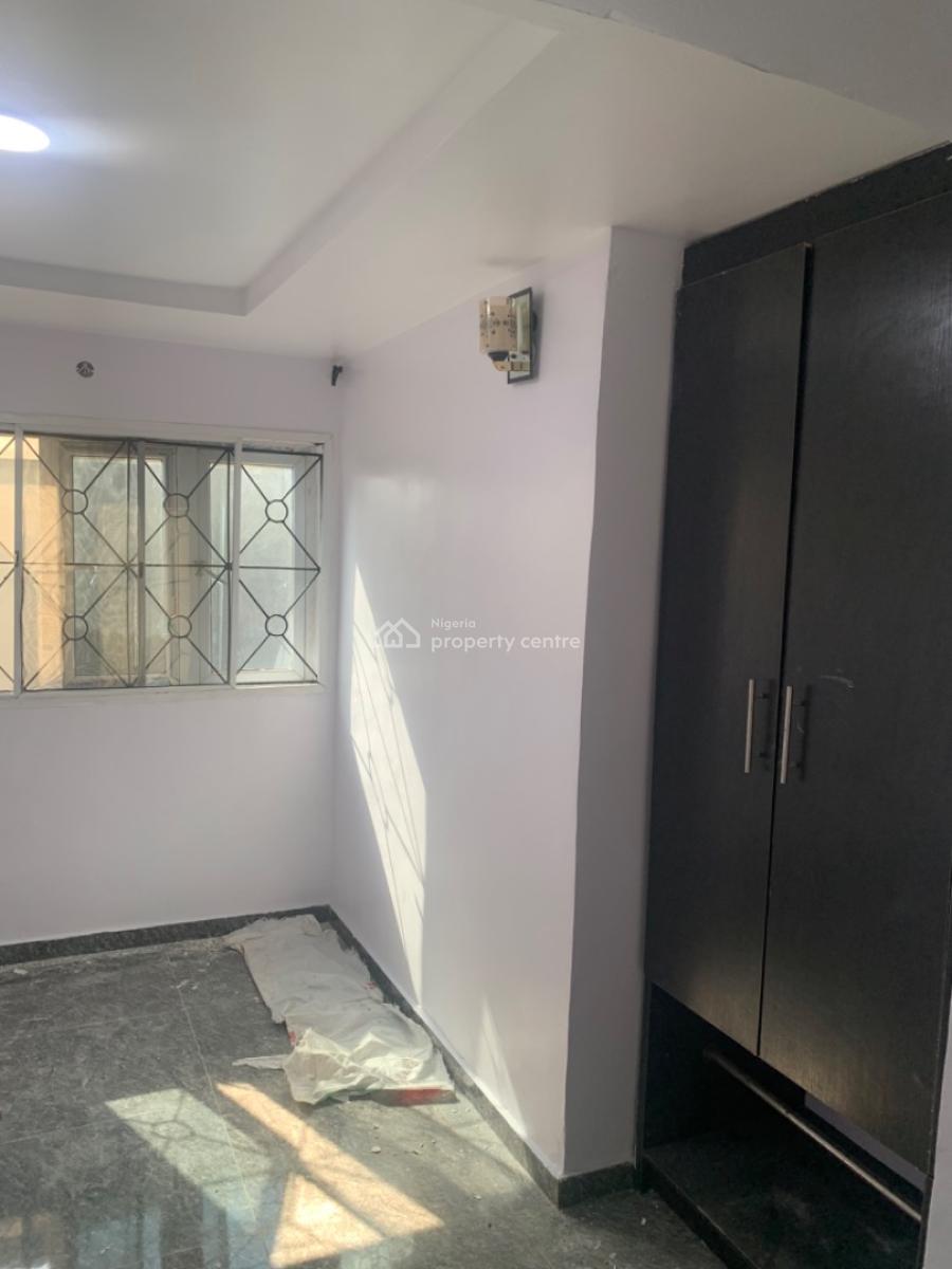 Luxury 2 Bedroom Flat, Gra Phase 1, Magodo, Lagos, Flat / Apartment for Rent