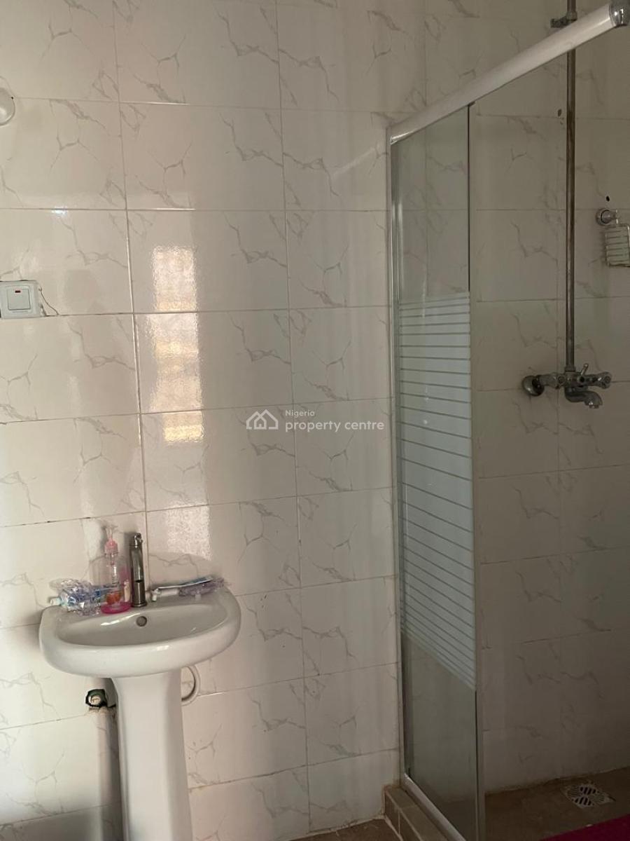 Spacious 2 Bedrooms Flat Serviced Apartment, Chevron Drive, Lekki, Lagos, Flat / Apartment for Sale