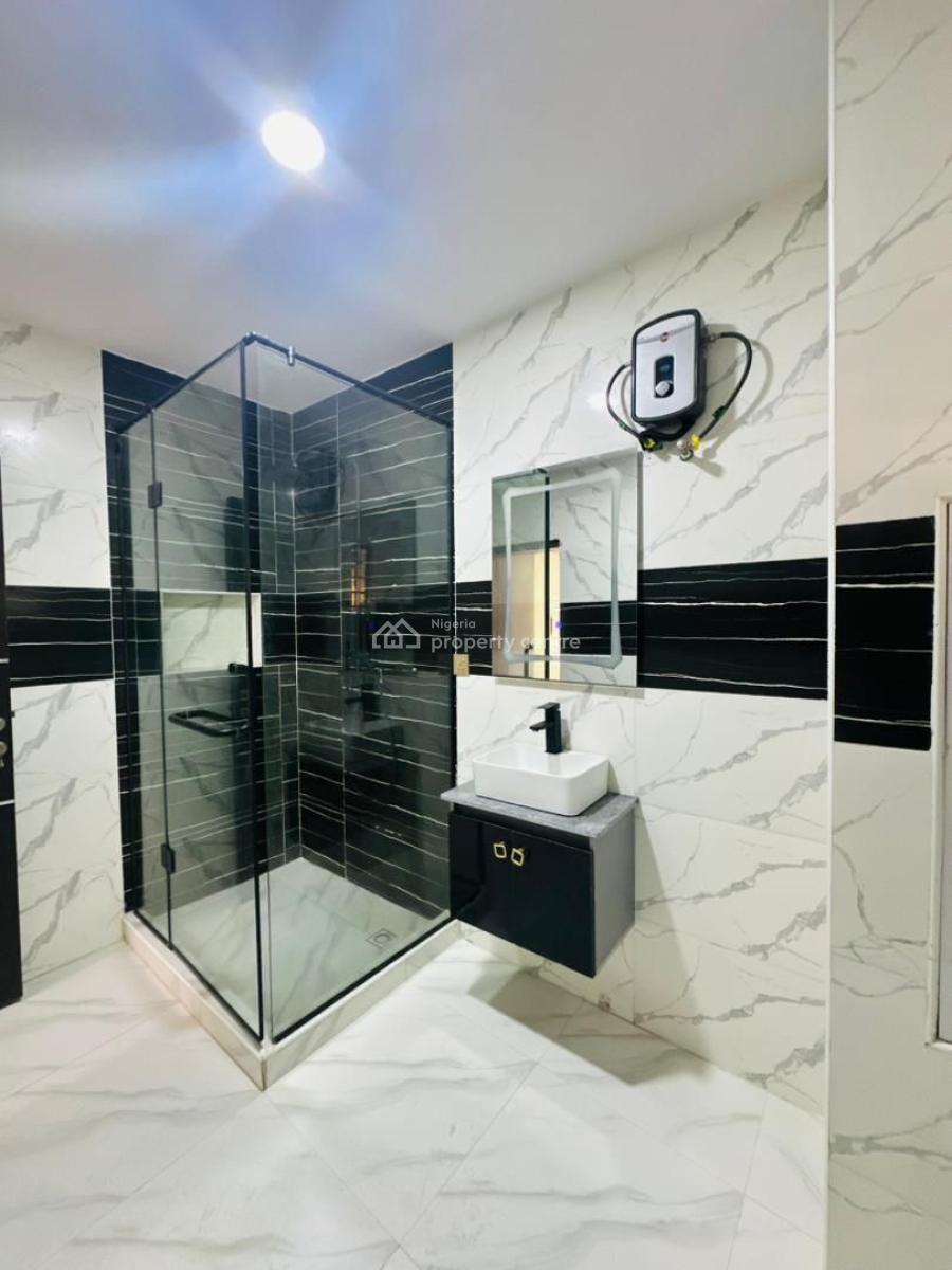 Brand New 2 Bedroom Apartment (with Pool & Gym )(2nd Floor ), Lekki Phase 1, Lekki, Lagos, Flat / Apartment for Rent