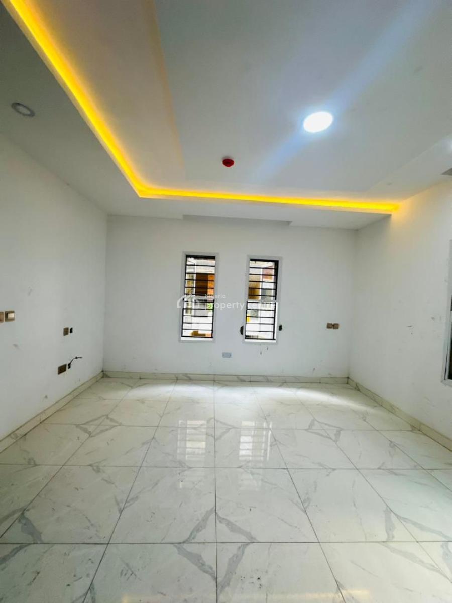 Brand New 2 Bedroom Apartment (with Pool & Gym )(2nd Floor ), Lekki Phase 1, Lekki, Lagos, Flat / Apartment for Rent