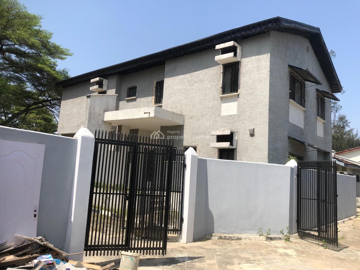 Well-maintained 3 Bedroom Bungalow + 2-room Bq, Vgc, Lekki, Lagos, Detached Bungalow for Rent