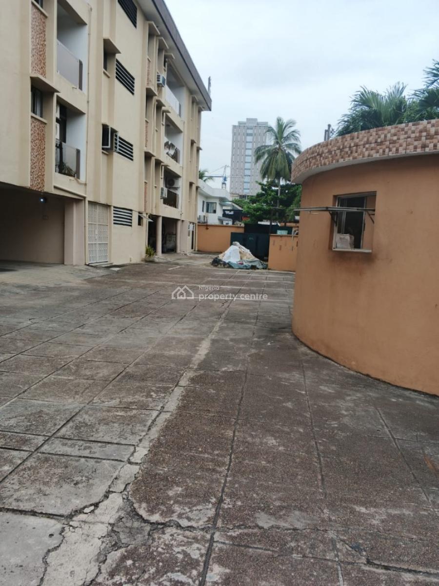 Serviced 4 Bedroom Flat, Off Sanusi Fafunwa Street, Victoria Island (vi), Lagos, Flat / Apartment for Rent