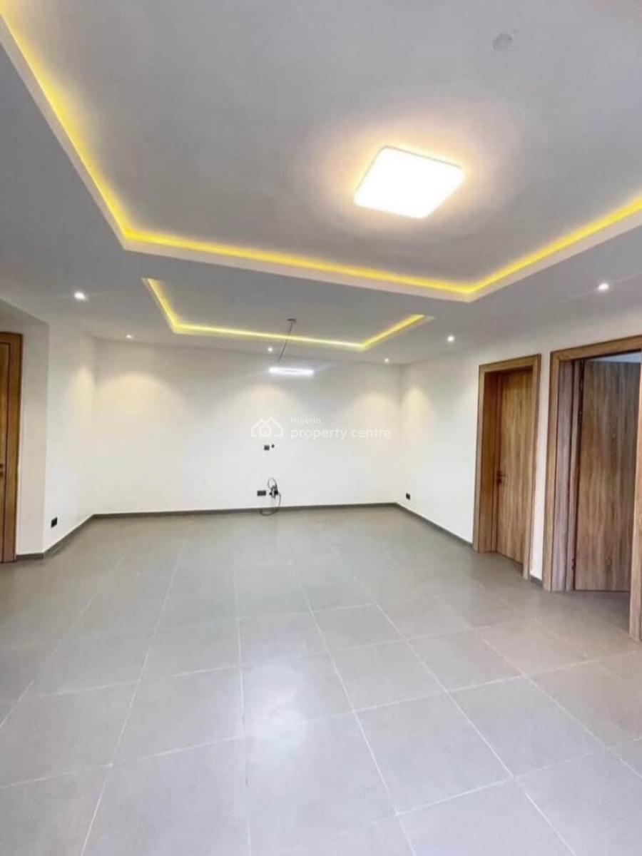 Lovely 2 Bedroom Apartment with Bq, Ologolo, Lekki, Lagos, Block of Flats for Sale