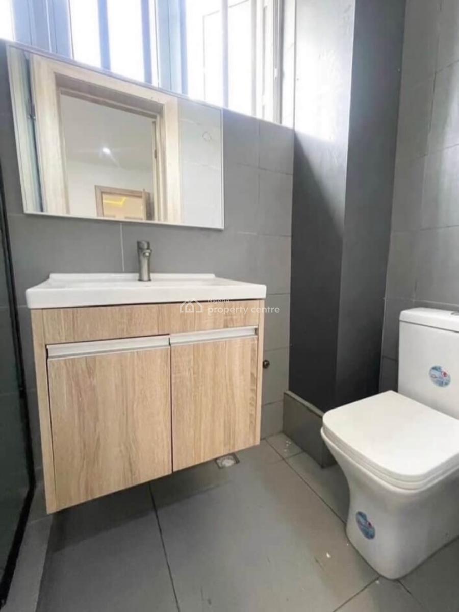 Lovely 2 Bedroom Apartment with Bq, Ologolo, Lekki, Lagos, Block of Flats for Sale