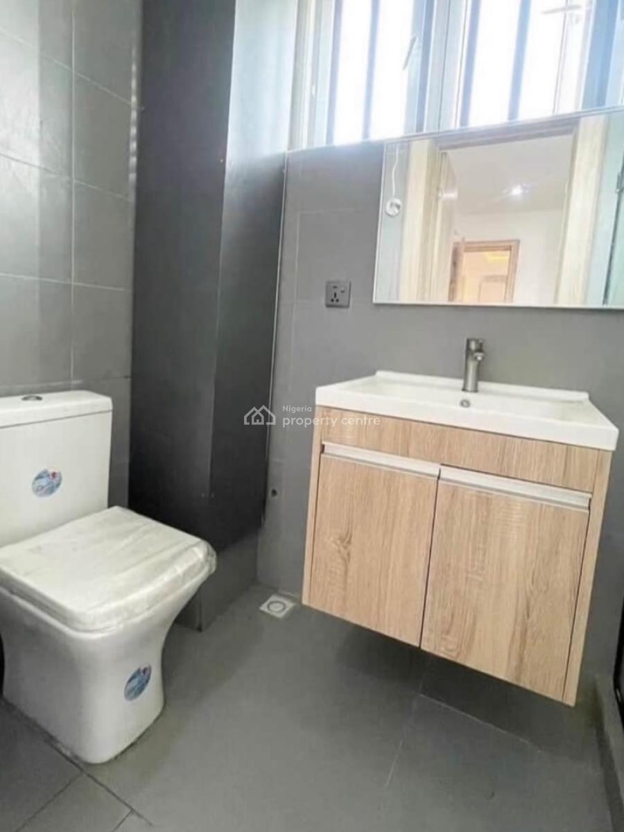 Lovely 2 Bedroom Apartment with Bq, Ologolo, Lekki, Lagos, Block of Flats for Sale