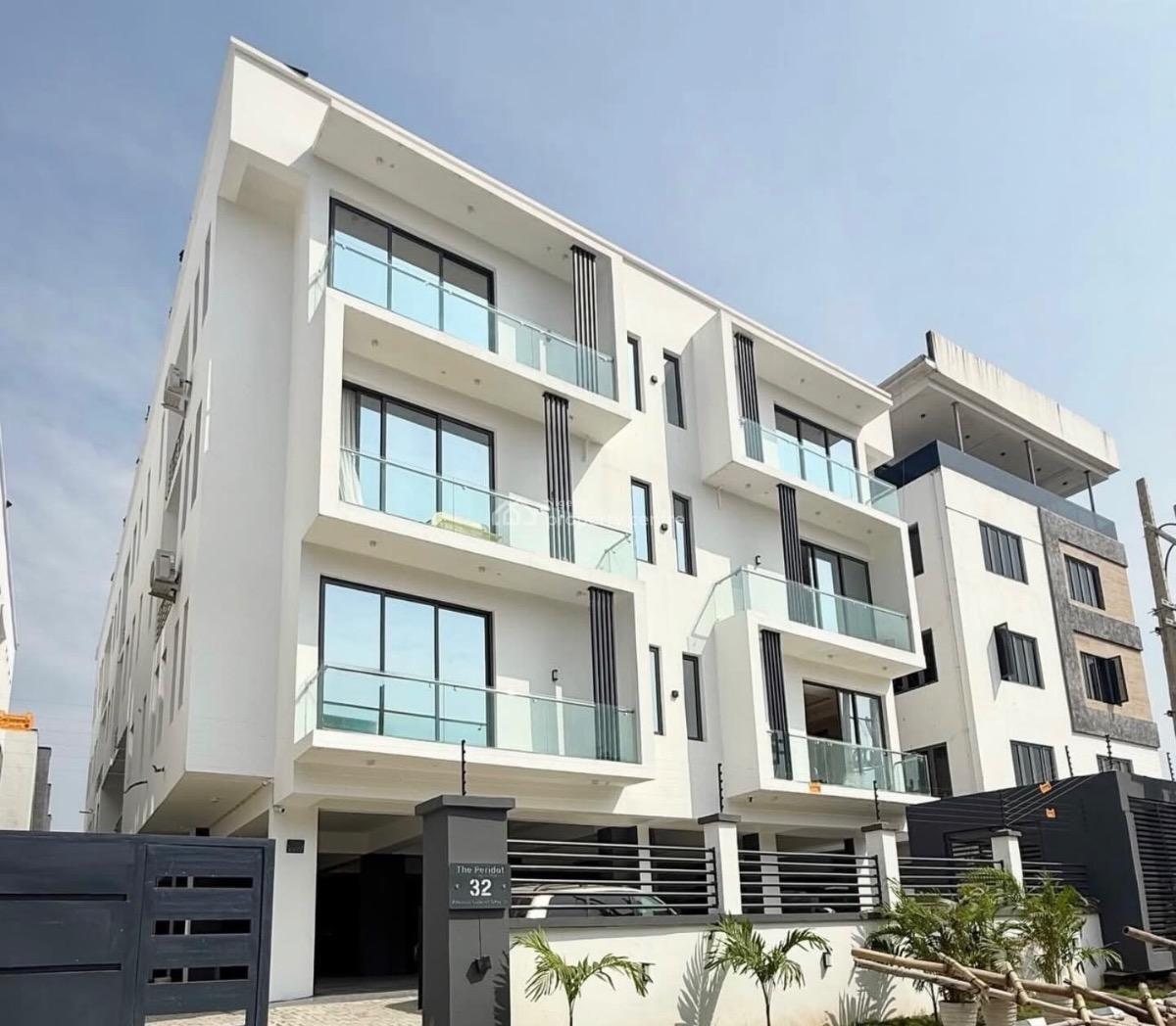 Luxury 3 Bedroom Apartment with Swimming Pool and Bq, Lekki Phase 1, Lekki, Lagos, Block of Flats for Sale