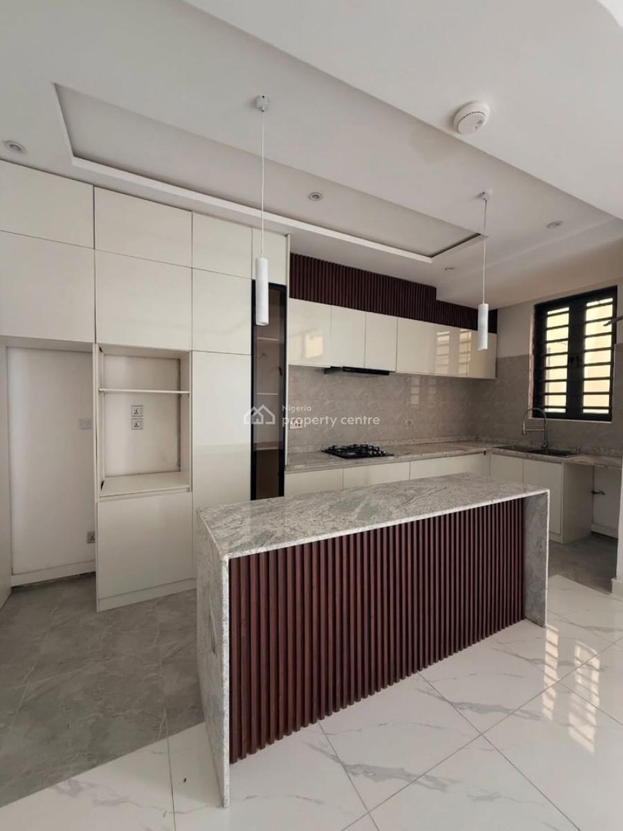 Luxury 3 Bedroom Apartment with Swimming Pool and Bq, Lekki Phase 1, Lekki, Lagos, Block of Flats for Sale
