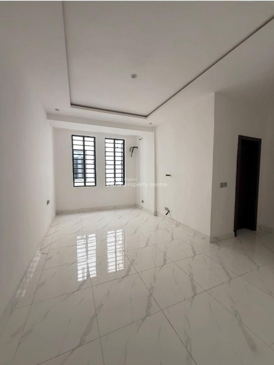 Luxury 3 Bedroom Apartment with Swimming Pool and Bq, Lekki Phase 1, Lekki, Lagos, Block of Flats for Sale