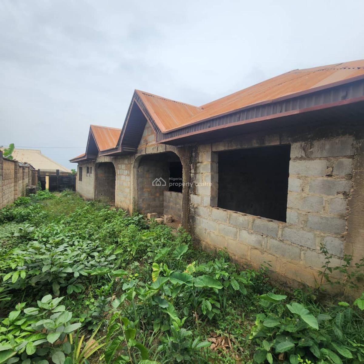 3 Bedroom and 2 Bedroom Flat, Oloogbo, Ologuneru, Ibadan, Oyo, Detached Bungalow for Sale