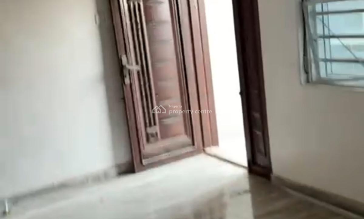 2 Bedroom Flat All Rooms Ensuite, Pop + Chandelier. Downstairs, Greenfield Estate, Off Ago Palace Way, Okota, Isolo, Lagos, Flat / Apartment for Rent