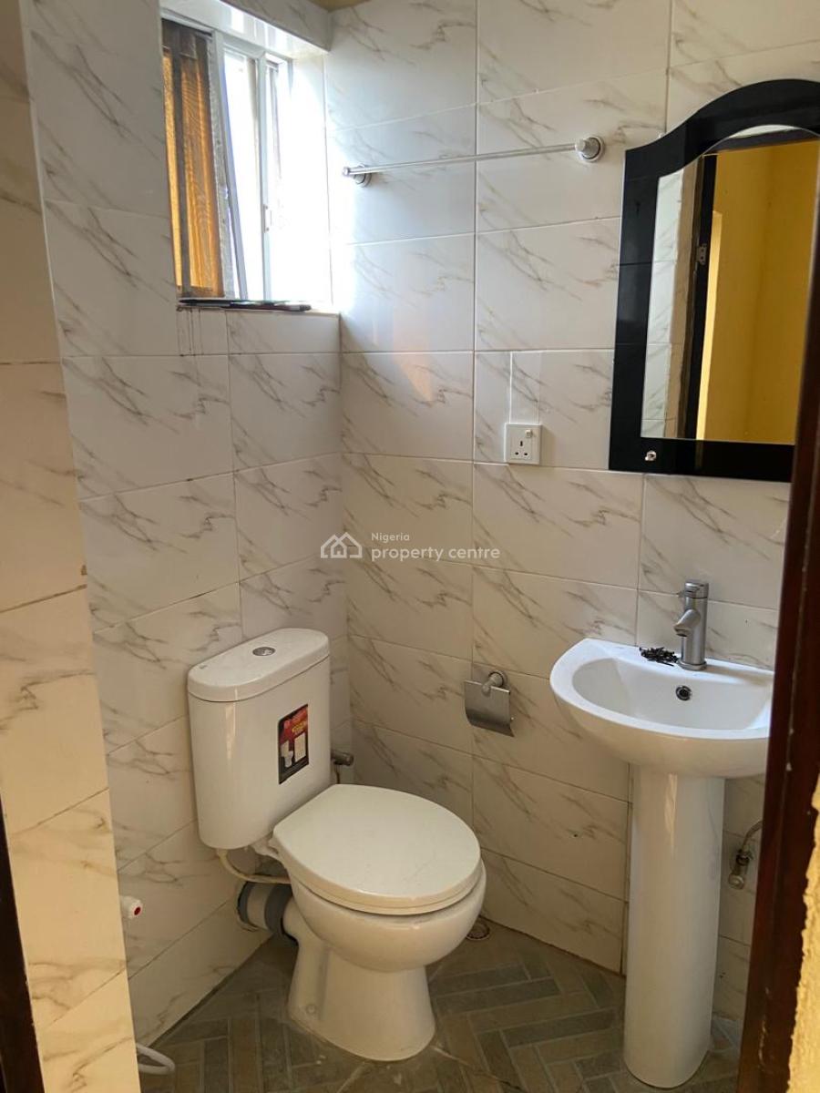 Decent 3 Bedroom Flat Upstairs, Ogudu Gra Phase 2, Gra, Ogudu, Lagos, Flat / Apartment for Rent