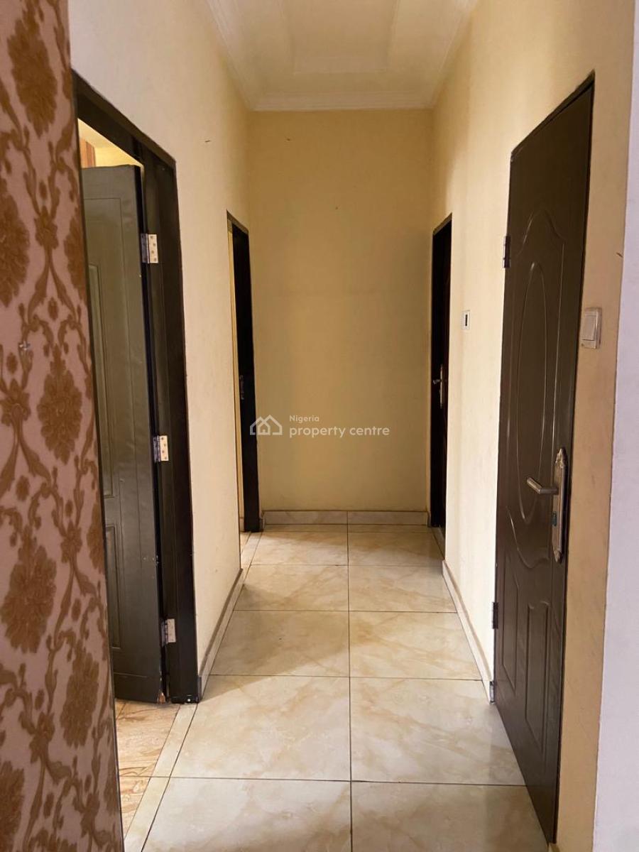 Decent 3 Bedroom Flat Upstairs, Ogudu Gra Phase 2, Gra, Ogudu, Lagos, Flat / Apartment for Rent