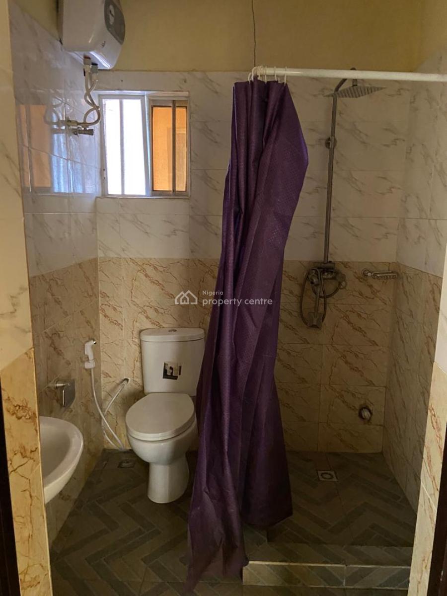 Decent 3 Bedroom Flat Upstairs, Ogudu Gra Phase 2, Gra, Ogudu, Lagos, Flat / Apartment for Rent