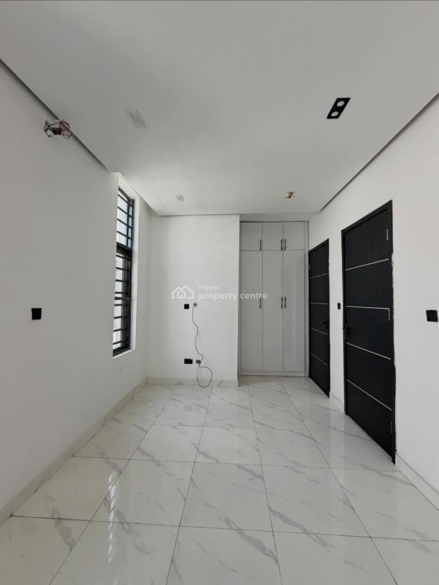 Fully Serviced 2 Bedroom Apartment with Bq, Ologolo, Lekki, Lagos, Block of Flats for Sale