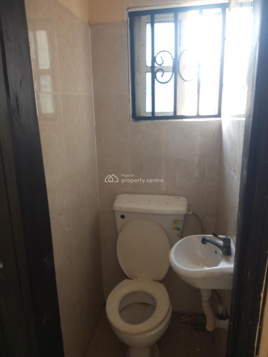 Well Maintained and Spacious 3 Bedroom Flat in a Gated Estate, Badore, Ajah, Lagos, Flat / Apartment for Rent