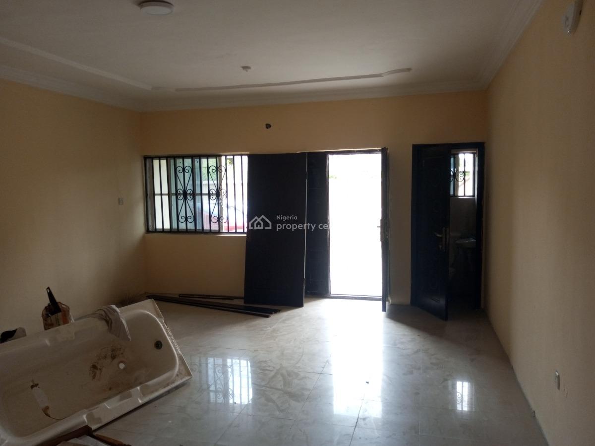 Well Maintained and Spacious 3 Bedroom Flat in a Gated Estate, Badore, Ajah, Lagos, Flat / Apartment for Rent