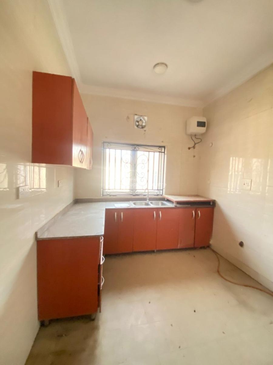 Spacious and Fully Serviced 3 Bedroom Apartment with Bq, Osapa, Lekki, Lagos, Flat / Apartment for Rent