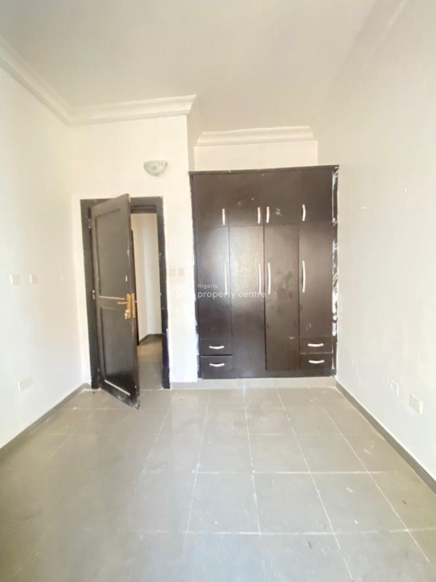 Spacious and Fully Serviced 3 Bedroom Apartment with Bq, Osapa, Lekki, Lagos, Flat / Apartment for Rent
