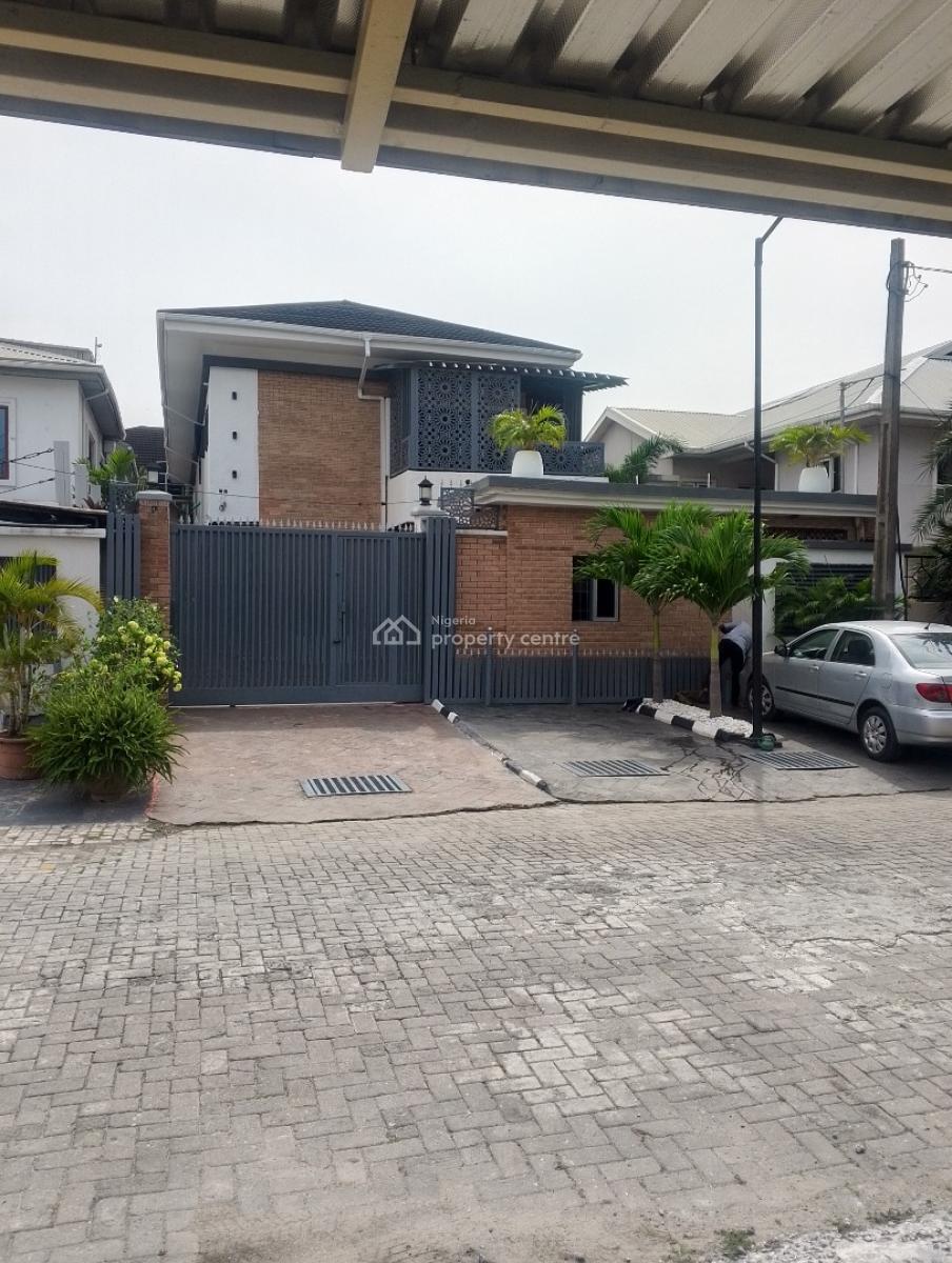 5 Bedroom Fully Detached House with Swimming Pool and Bq, Off Admiralty Way, Lekki Phase 1, Lekki, Lagos, Detached Duplex for Rent