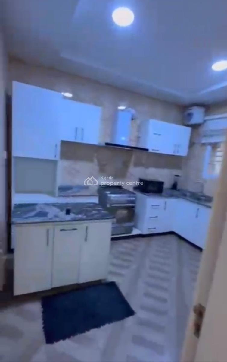 Luxury Furnished 3bedroom En-suite Flat with Bq, Wuye Main, Wuye, Abuja, Block of Flats for Sale