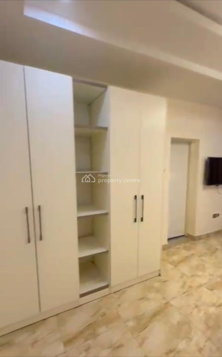 Luxury Furnished 3bedroom En-suite Flat with Bq, Wuye Main, Wuye, Abuja, Block of Flats for Sale