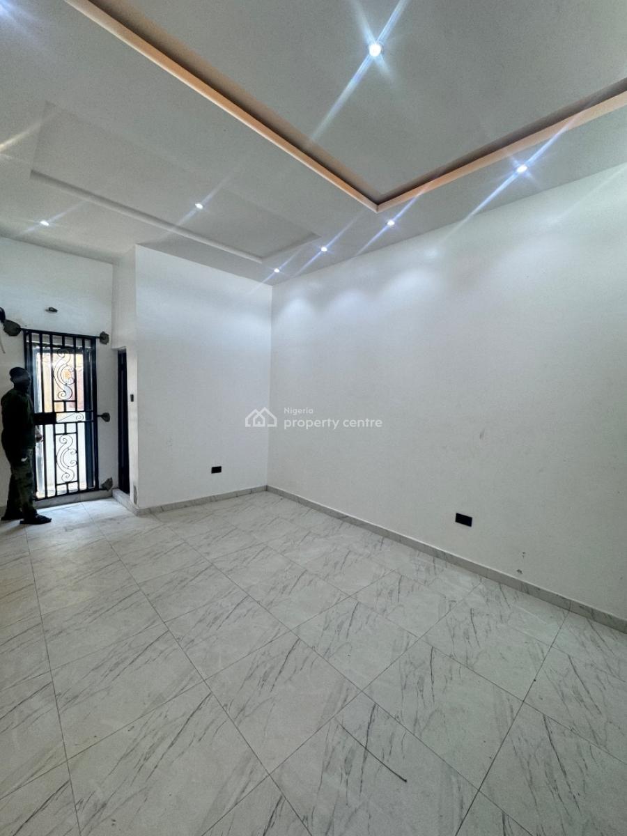 Shop Space Available, Agungi, Lekki, Lagos, Shop for Rent