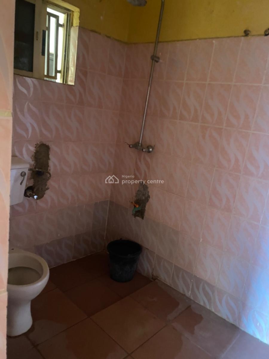 Massive 3 Bedroom Flat in a Massive Compound and Very Secured, Dawaki, Gwarinpa, Abuja, Flat / Apartment for Rent