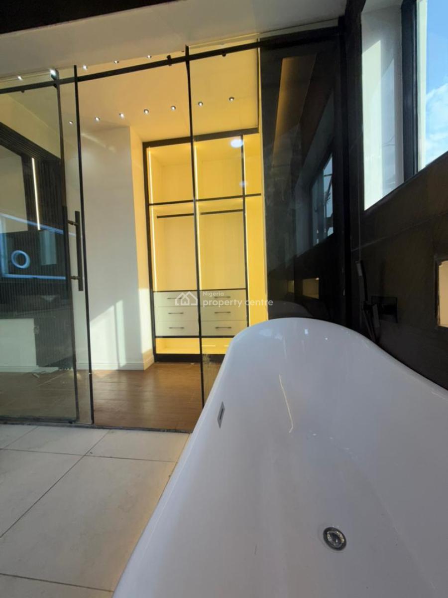 Exquisite 5-bedroom Fully Detached Smart Home with Pool & Gazebo, Guzape District, Abuja, Detached Duplex for Sale