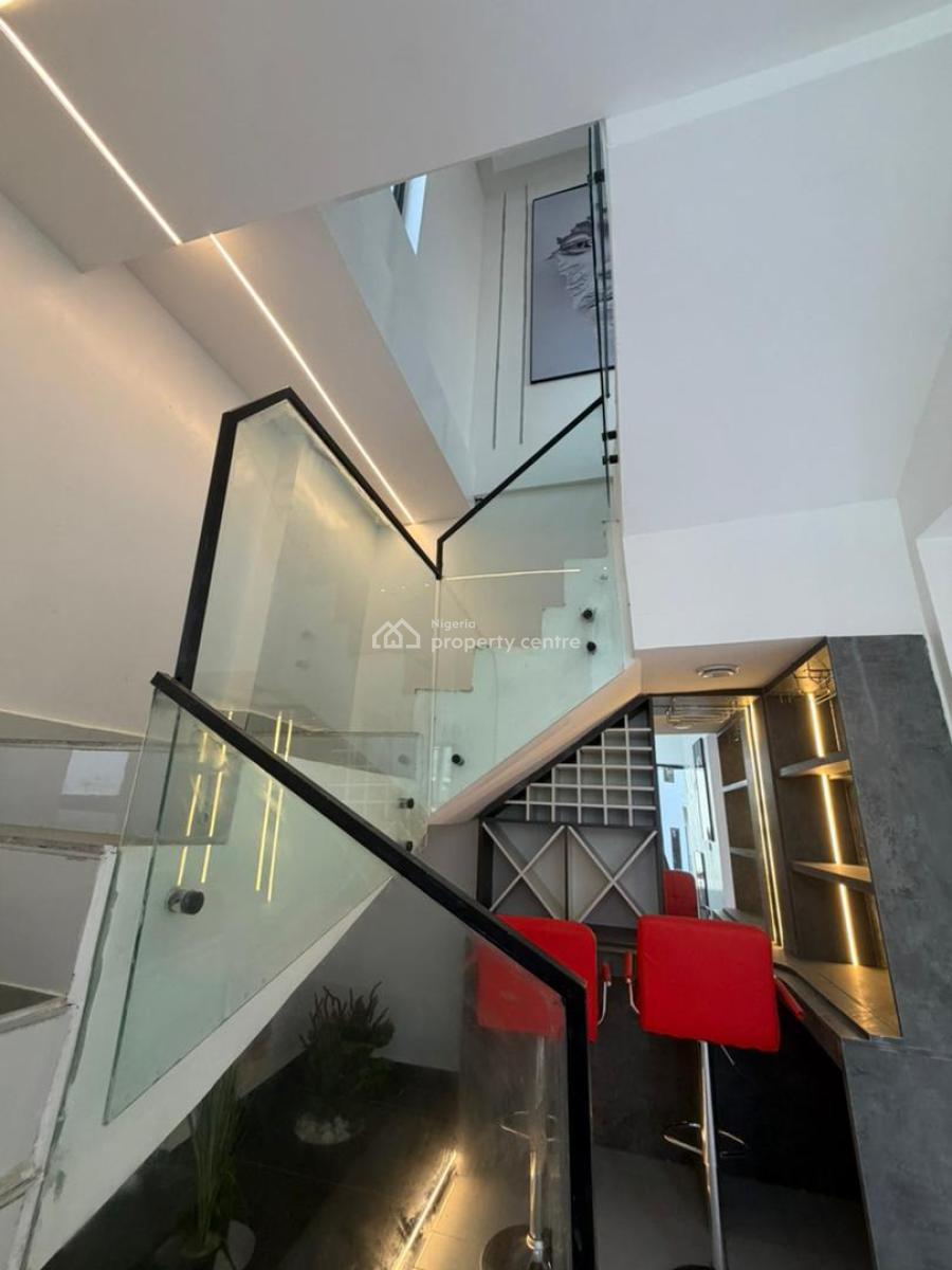 Exquisite 5-bedroom Fully Detached Smart Home with Pool & Gazebo, Guzape District, Abuja, Detached Duplex for Sale