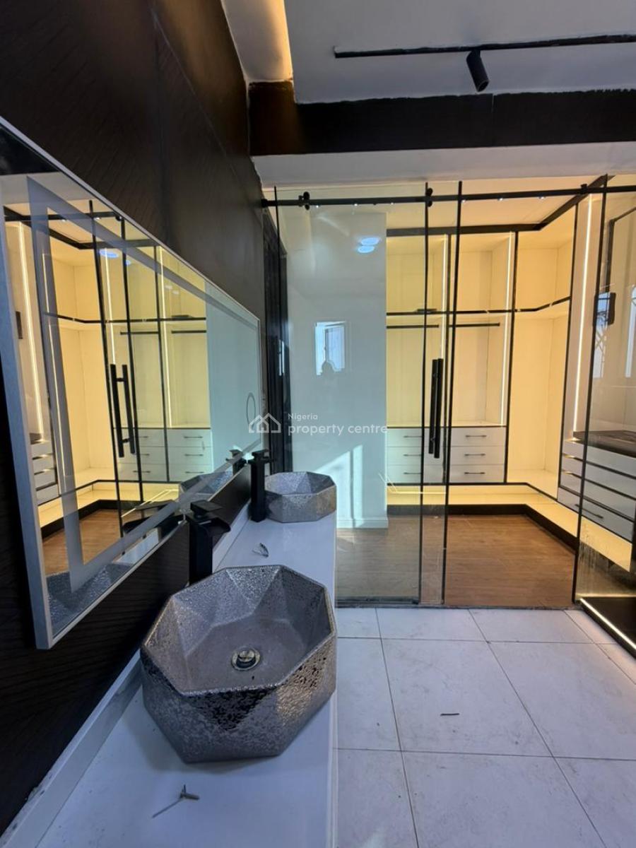 Exquisite 5-bedroom Fully Detached Smart Home with Pool & Gazebo, Guzape District, Abuja, Detached Duplex for Sale