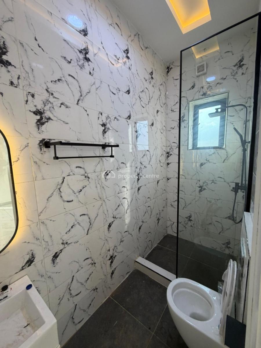 Exquisite 5-bedroom Fully Detached Smart Home with Pool & Gazebo, Guzape District, Abuja, Detached Duplex for Sale