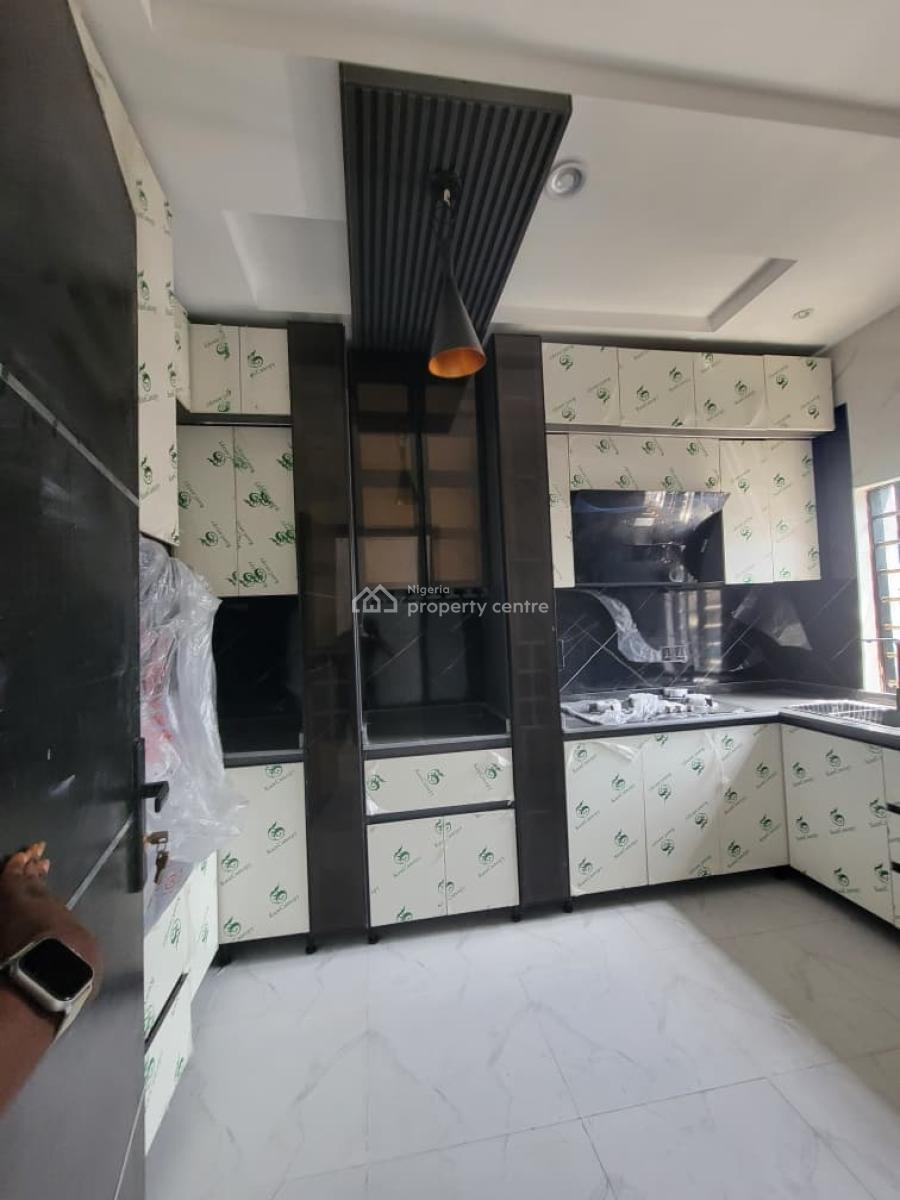a 2 Bedroom Flat, Newroad Spg, By Ologolo, Lekki, Lagos, Flat / Apartment for Rent